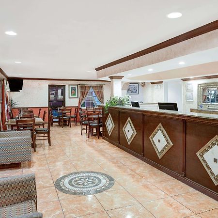 Howard Johnson By Wyndham Ft. Myers Fl Fort Myers Extérieur photo
